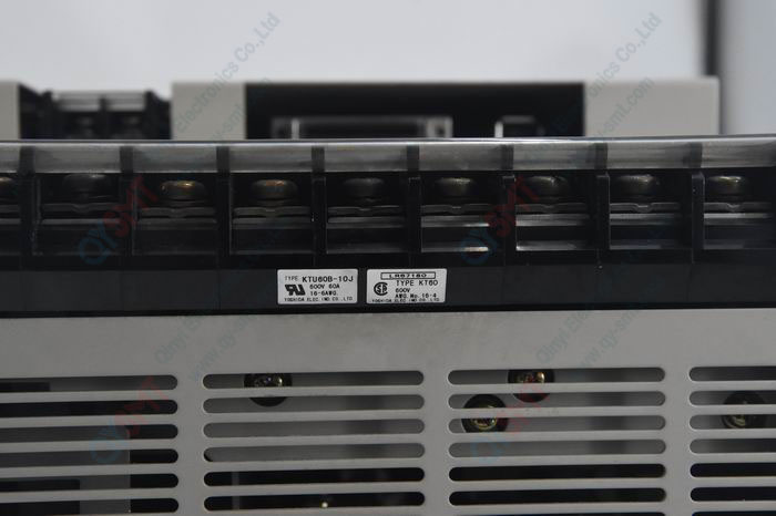 "AC Servo Amp SGDM-60ADAY700 "